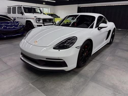 2018 Porsche 718 Cayman GTS