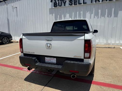 Platinum White Pearl 2022 Honda Ridgeline RTL-E