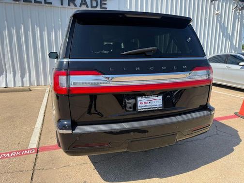 Infinite Black Metallic 2019 Lincoln Navigator L Black Label