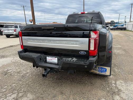 2022 Ford F-350 Platinum