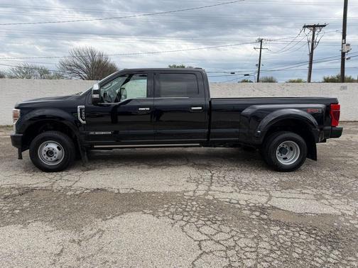 2022 Ford F-350 Platinum