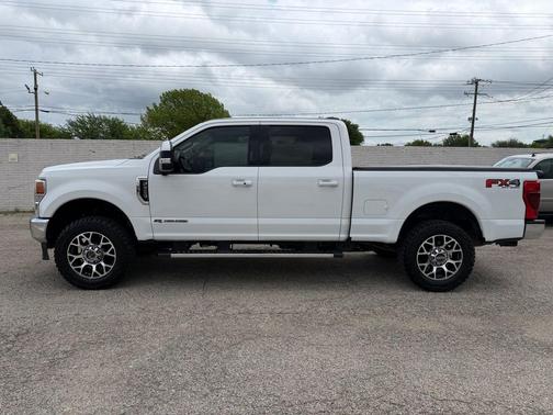 Oxford White 2020 Ford F-250 Lariat