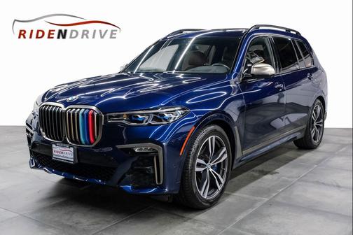 2022 BMW X7 M50i