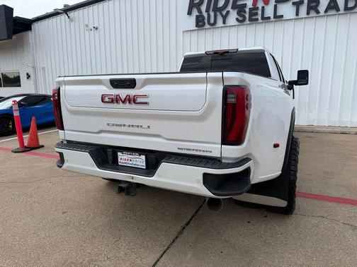 White Frost Tricoat 2024 GMC Sierra 3500 Denali