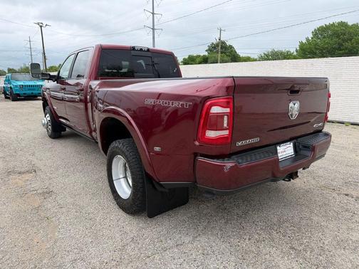 Delmonico Red Pearlcoat 2019 RAM 3500 Laramie Crew Cab 4x4 8' Box