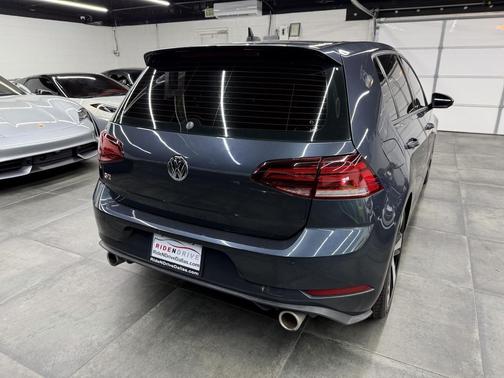 2019 Volkswagen Golf GTI 2.0T S 4-Door