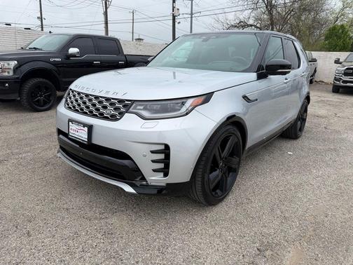 Hakuba Silver Metallic 2024 Land Rover Discovery P360 Metropolitan Edition