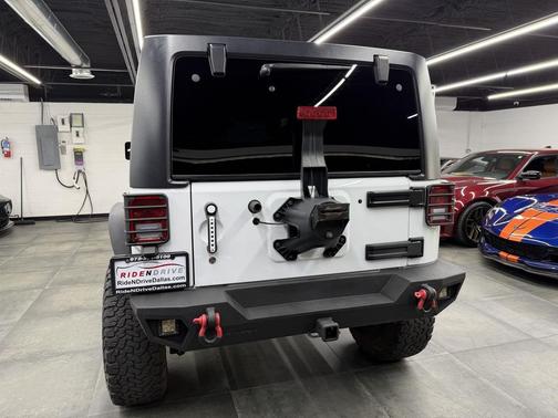 2018 Jeep Wrangler JK Unlimited Sahara