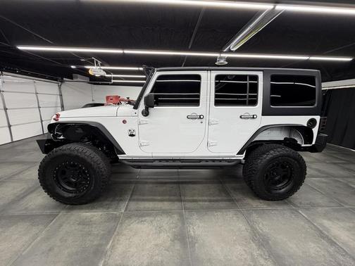 2018 Jeep Wrangler JK Unlimited Sahara