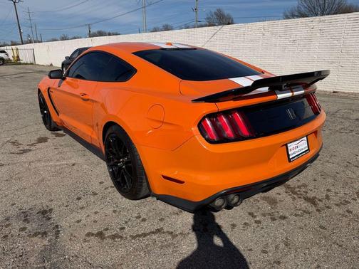 2020 Ford Shelby GT350 Base