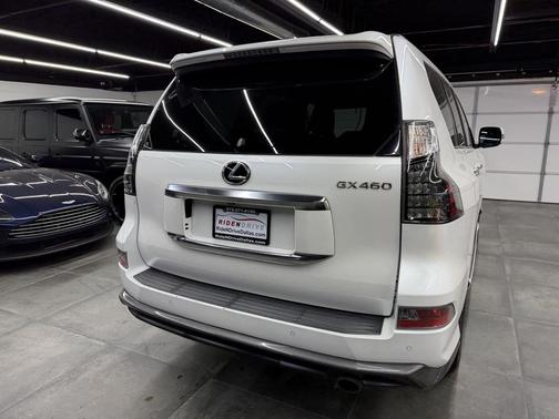 2023 Lexus GX 460 Premium