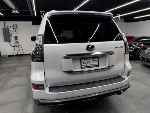 2023 Lexus GX 460 Premium