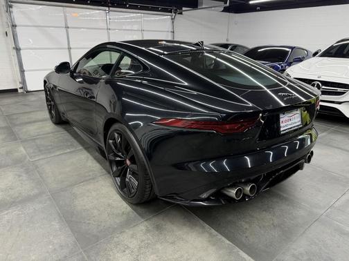 2021 Jaguar F-TYPE R AWD Automatic