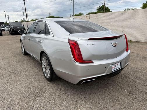 Radiant Silver Metallic 2019 Cadillac XTS Luxury
