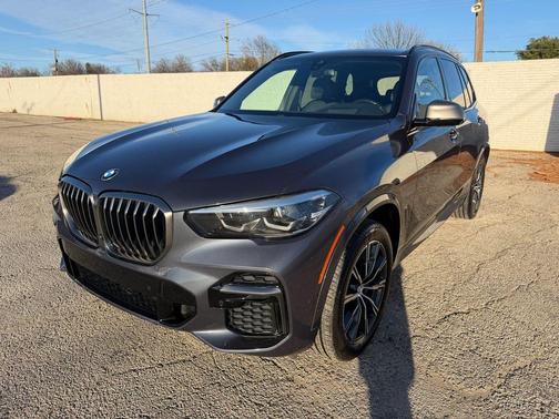 2022 BMW X5 M50i