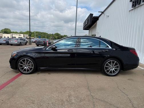 Black 2019 Mercedes-Benz S-Class S 560