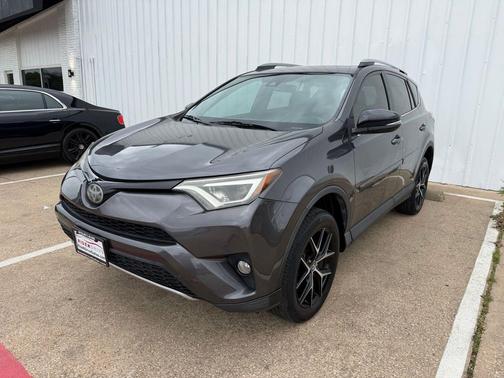 Magnetic Gray Metallic 2018 Toyota RAV4 SE