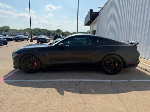 Shadow Black 2022 Ford Shelby GT500 Base