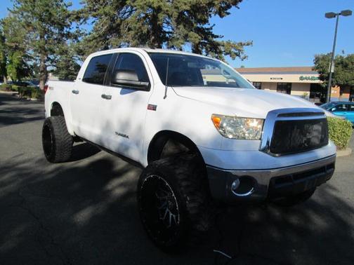 2010 Toyota Tundra Grade