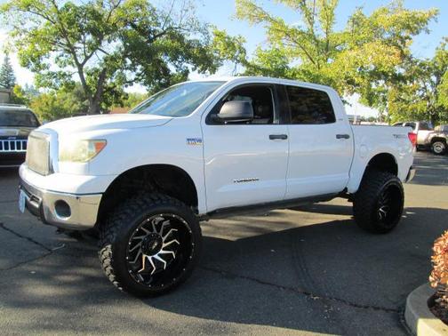 2010 Toyota Tundra Grade