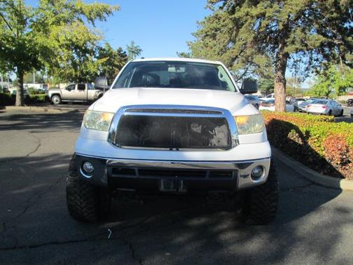2010 Toyota Tundra Grade