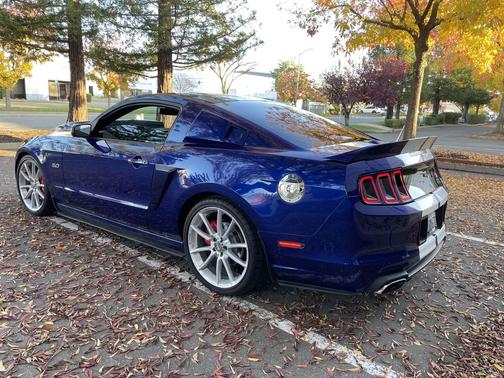 2013 Ford Mustang GT Premium