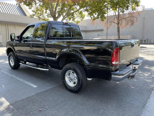 2001 Ford F-250 F250 6.75 FT BED 4WD 6.8 V10