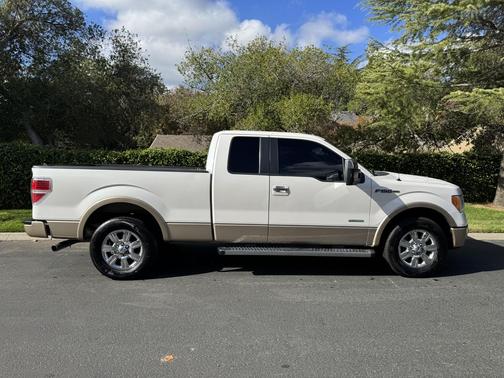 2011 Ford F-150 Lariat