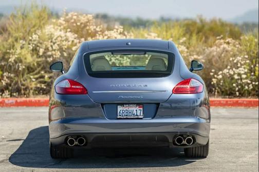 2011 Porsche Panamera 4S