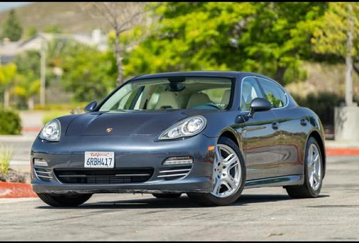 2011 Porsche Panamera 4S