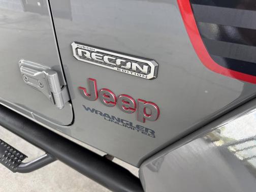 Gray 2020 Jeep Wrangler Unlimited Rubicon