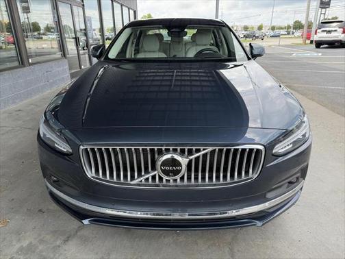 2022 Volvo S90 B6 Inscription