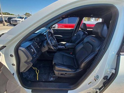 2023 Nissan Pathfinder Rock Creek 4WD