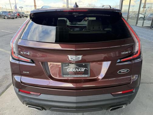 2023 Cadillac XT4 Sport