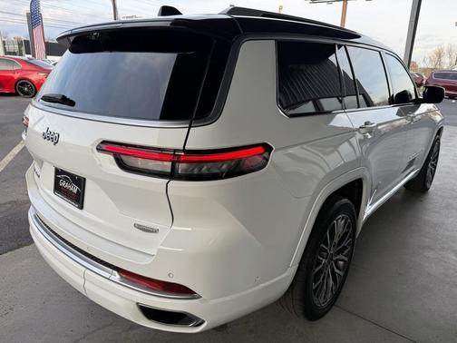2023 Jeep Grand Cherokee L Summit Reserve