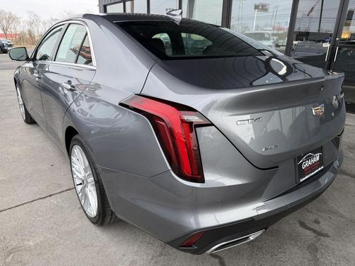 2022 Cadillac CT4 Premium Luxury