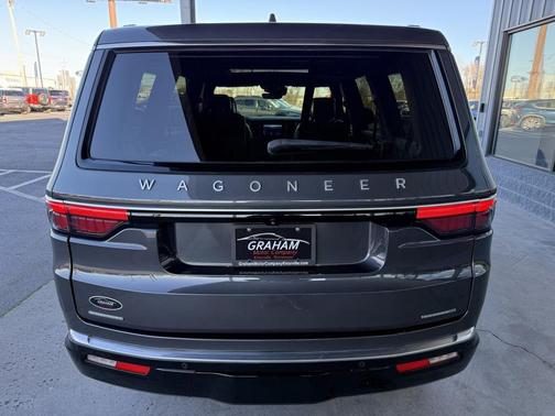 2022 Jeep Wagoneer Series III 4x4