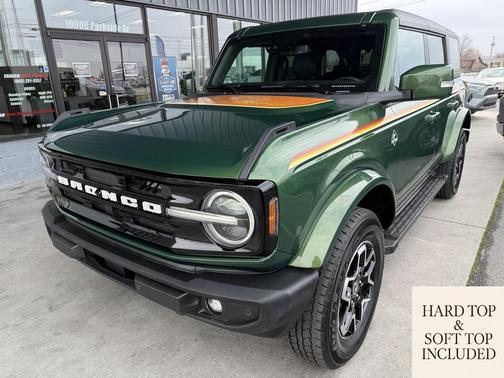 2024 Ford Bronco Outer Banks