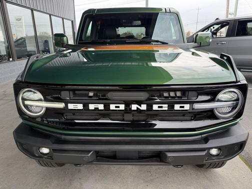 2024 Ford Bronco Outer Banks