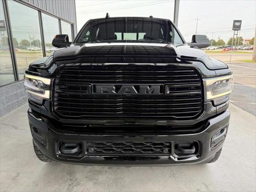 2022 RAM 2500 Laramie Crew Cab 4x4 6'4' Box