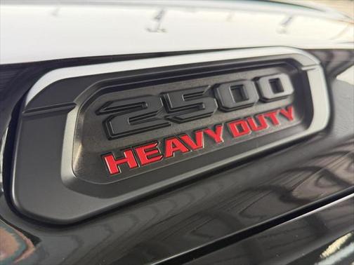 2022 RAM 2500 Laramie Crew Cab 4x4 6'4' Box