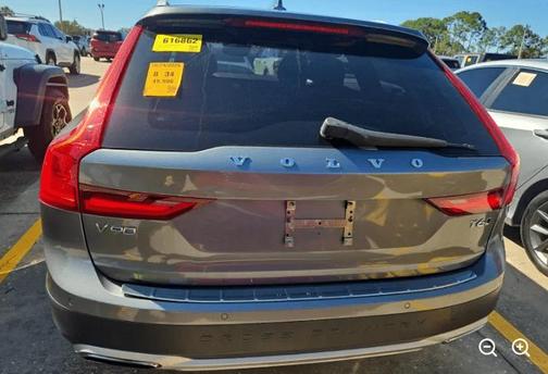 2018 Volvo V90 Cross Country T6