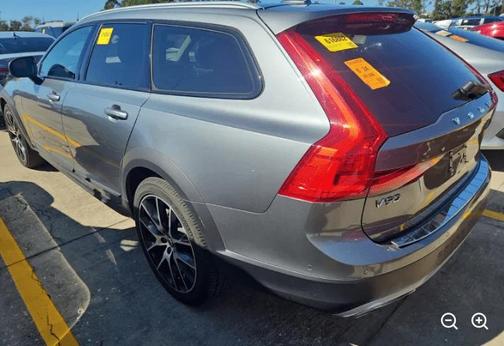 2018 Volvo V90 Cross Country T6