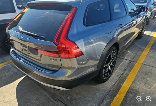 2018 Volvo V90 Cross Country T6