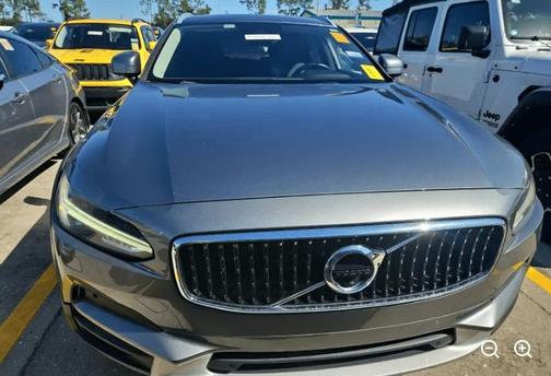 2018 Volvo V90 Cross Country T6
