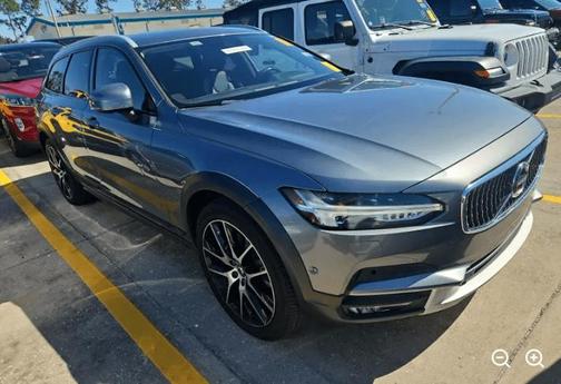 2018 Volvo V90 Cross Country T6