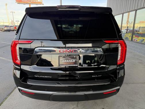 2024 GMC Yukon SLT