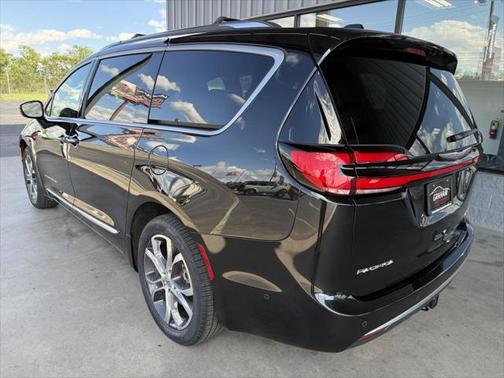 2021 Chrysler Pacifica L