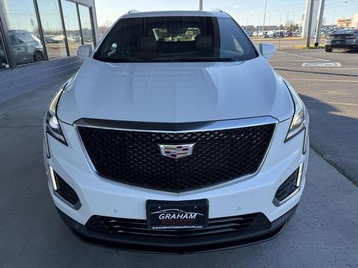 2022 Cadillac XT5 Sport