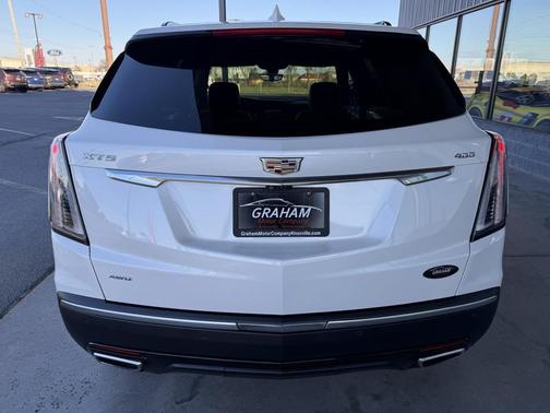 2022 Cadillac XT5 Sport